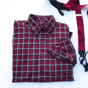 Van Heusen Red Plaid Button Down Pocket Shirt M